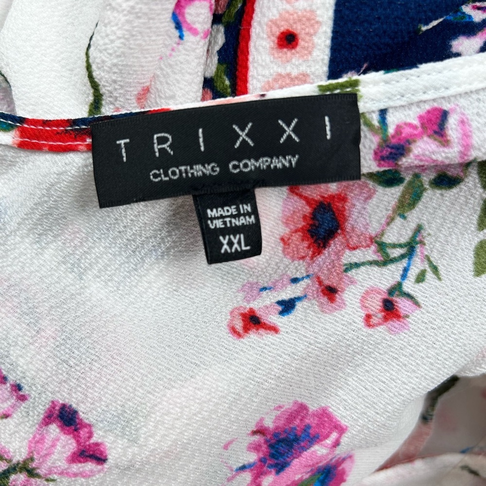 TRIXXI Floral Boho Romper Shorts Kimono Sleeve Surplice Tie Back XXL Fits XL - Picture 7 of 13